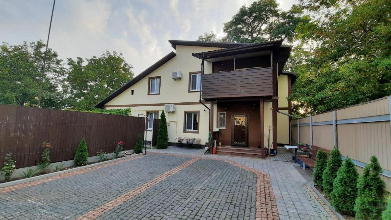 Life House Hotel Berezan Luaran gambar